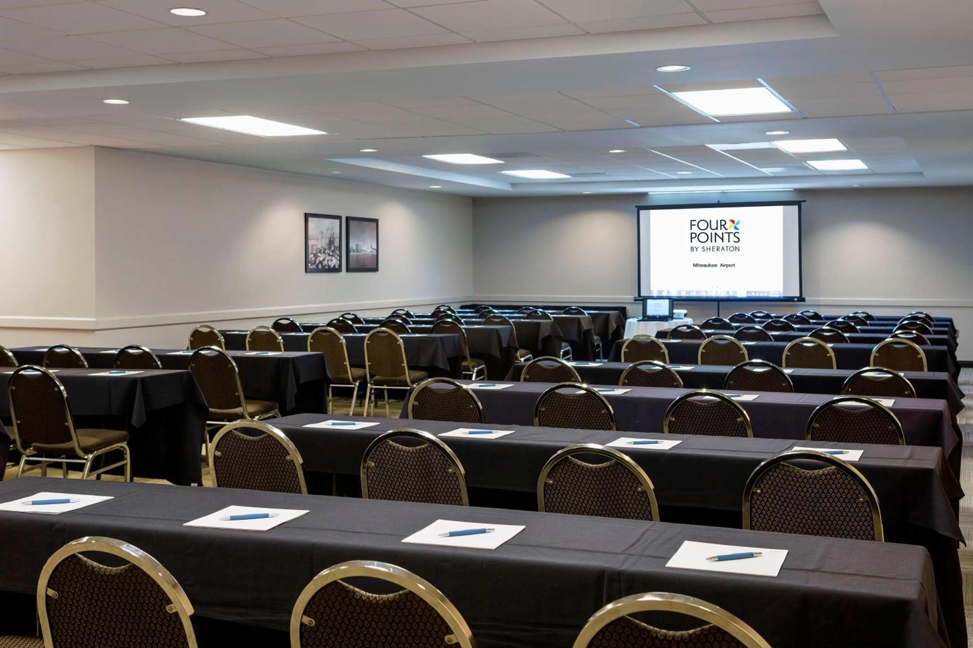 Four Points By Sheraton Milwaukee Airport Eksteriør bilde