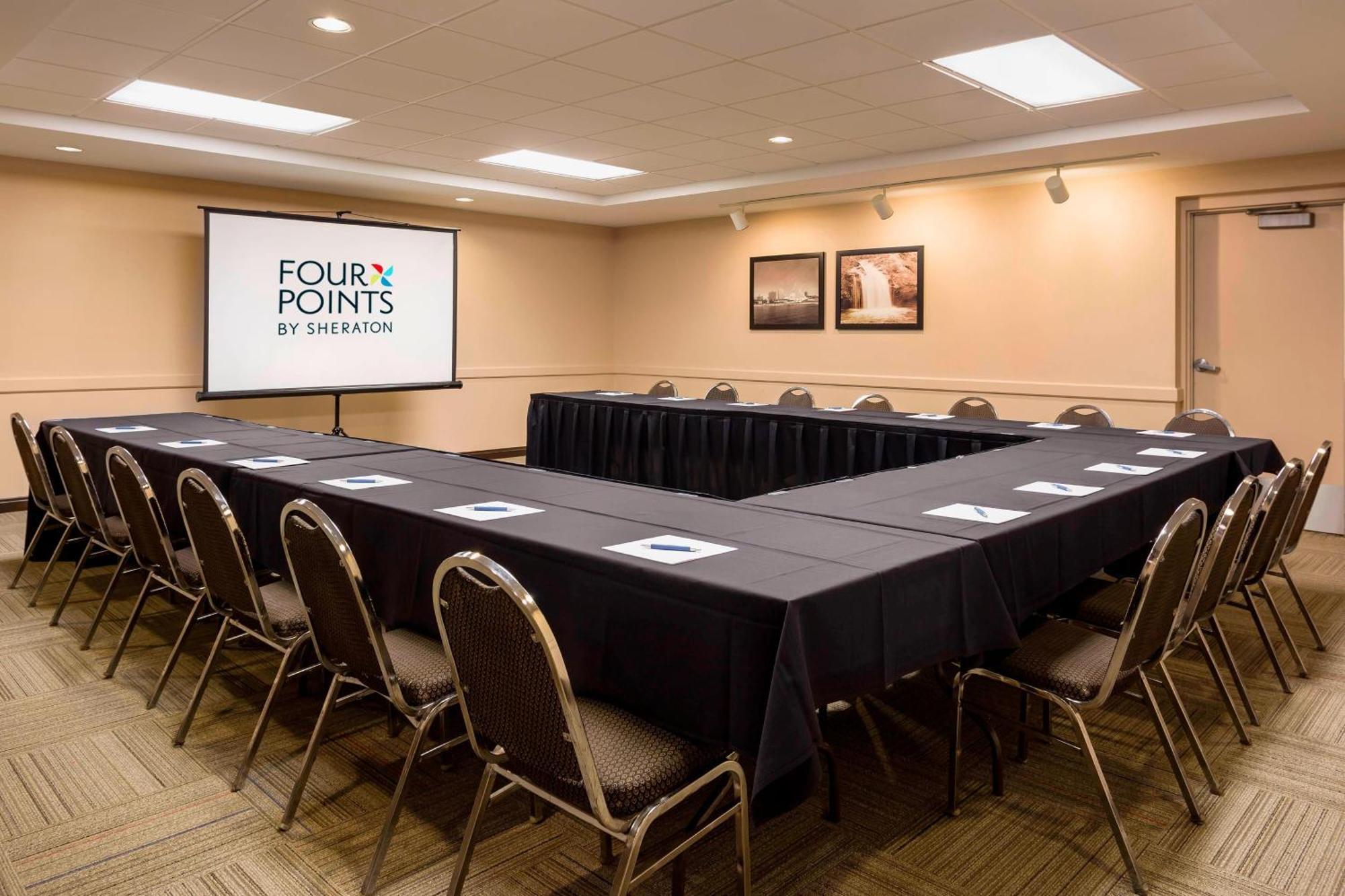 Four Points By Sheraton Milwaukee Airport Eksteriør bilde