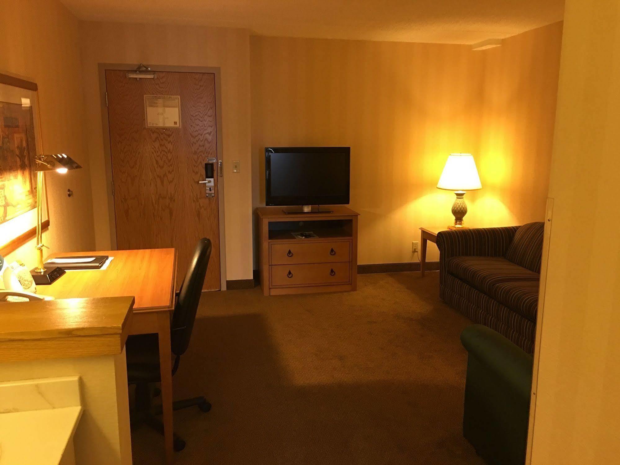 Four Points By Sheraton Milwaukee Airport Eksteriør bilde